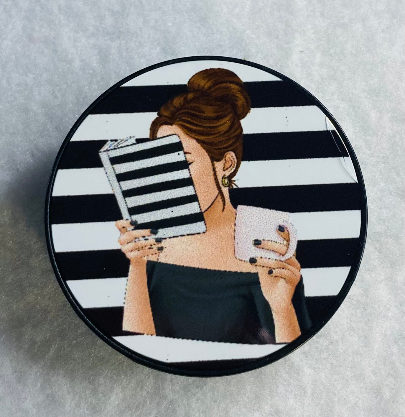 Book themed pop-sockets